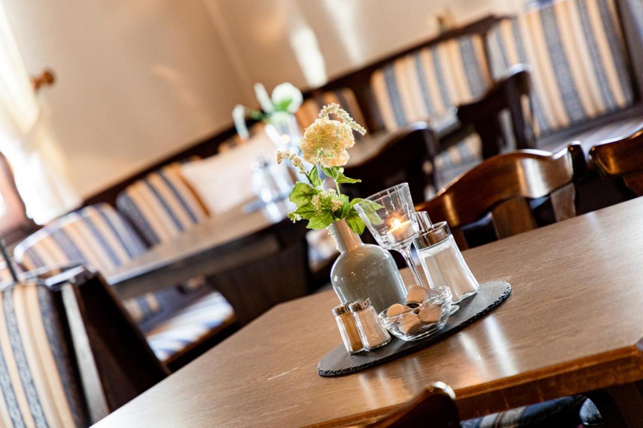 Hotel Eydt Kirchheim เคียร์ชไฮม์ ภายนอก รูปภาพ