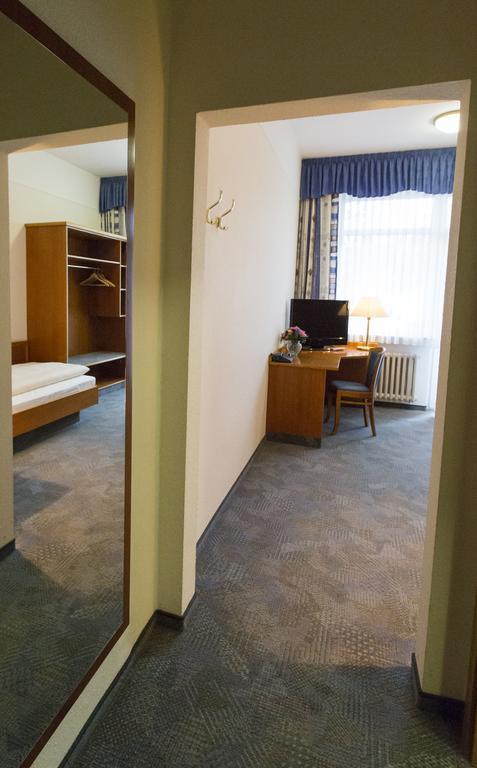 Hotel Eydt Kirchheim เคียร์ชไฮม์ ภายนอก รูปภาพ
