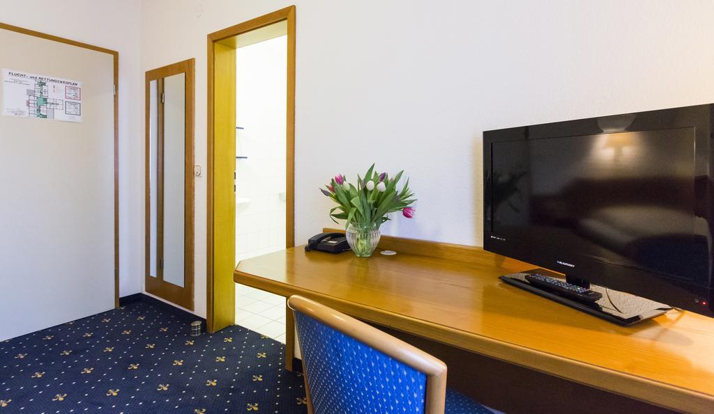 Hotel Eydt Kirchheim เคียร์ชไฮม์ ภายนอก รูปภาพ