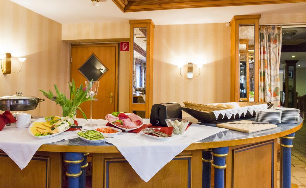 Hotel Eydt Kirchheim เคียร์ชไฮม์ ภายนอก รูปภาพ