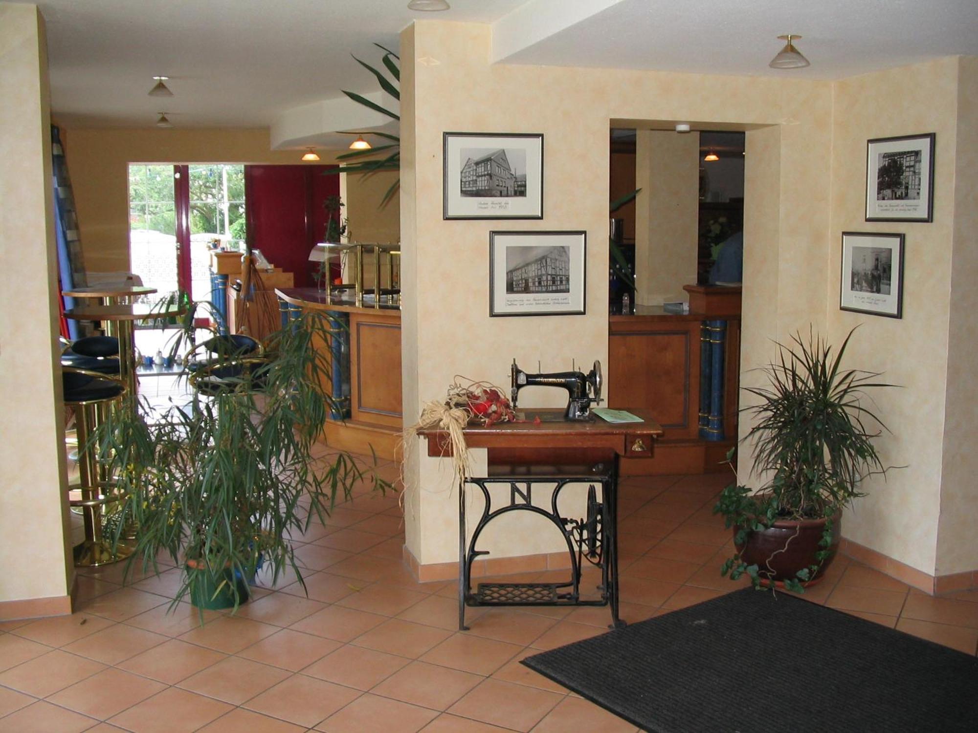 Hotel Eydt Kirchheim เคียร์ชไฮม์ ภายนอก รูปภาพ
