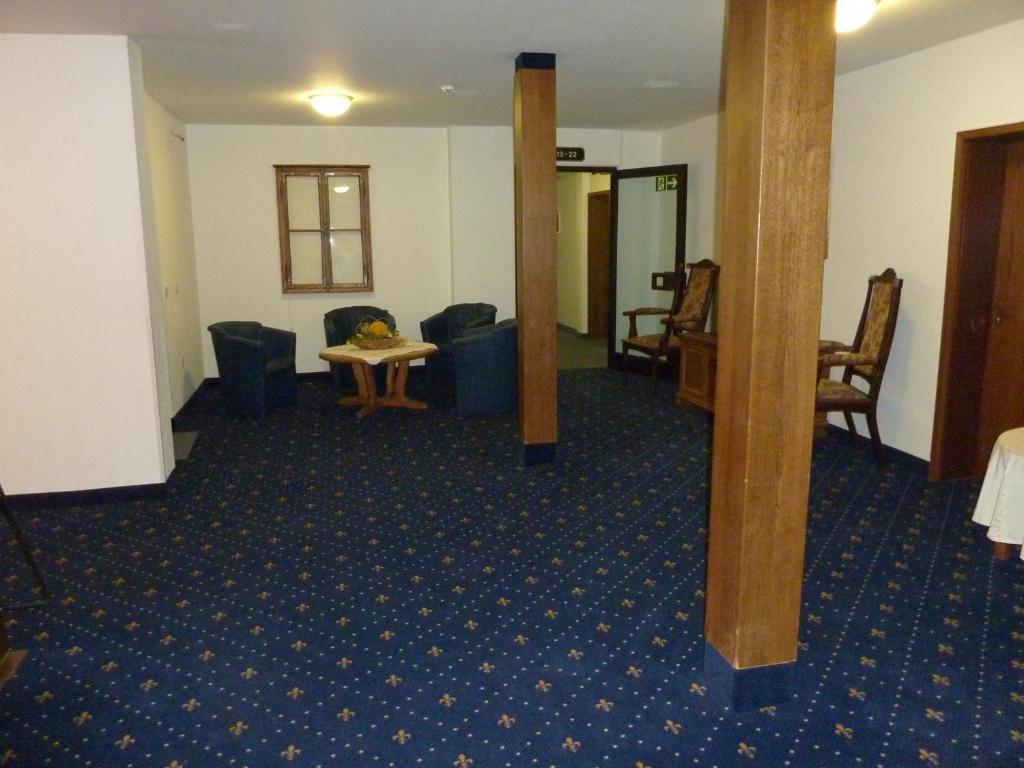 Hotel Eydt Kirchheim เคียร์ชไฮม์ ภายนอก รูปภาพ
