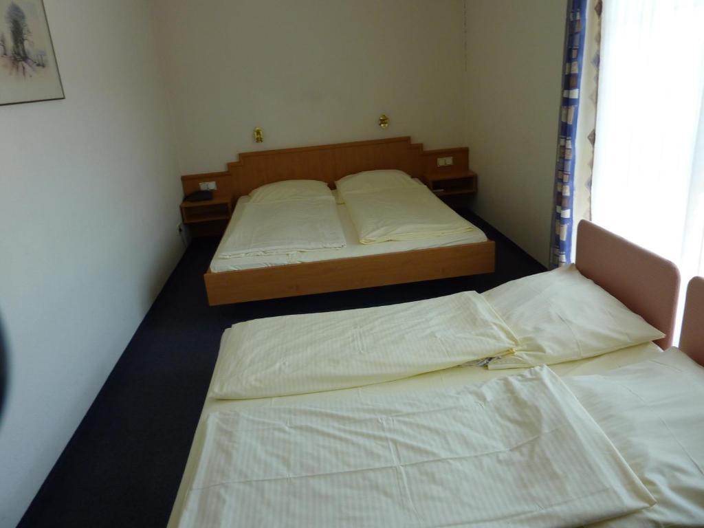 Hotel Eydt Kirchheim เคียร์ชไฮม์ ห้อง รูปภาพ